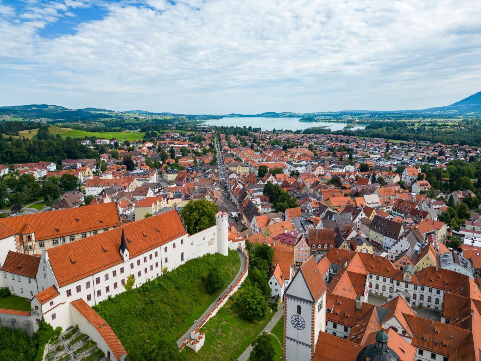 Ferienwohnung Herzstueck Im Haus Schlossblick ฟุสเซ่น ภายนอก รูปภาพ